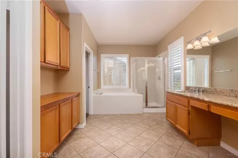 Bath - 46223 Drymen Ave, Temecula, CA 92592 photo 2 of 3