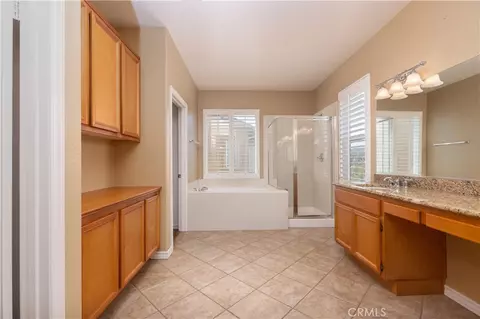 Bath - 46223 Drymen Ave, Temecula, CA 92592 photo 2 of 3