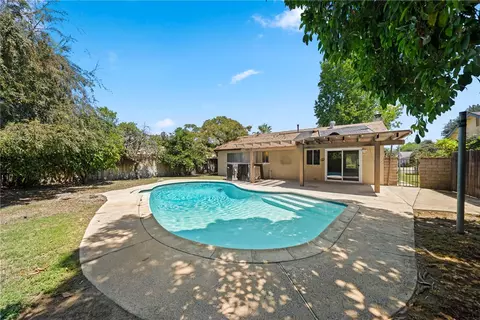 Exterior - 1333 Hunter, Redlands, CA 92374 photo 5 of 8