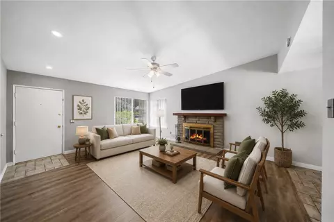 Living - 1333 Hunter, Redlands, CA 92374 photo 1 of 5