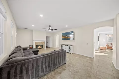 Living - 21672 Front, Wildomar, CA 92595 photo 2 of 3
