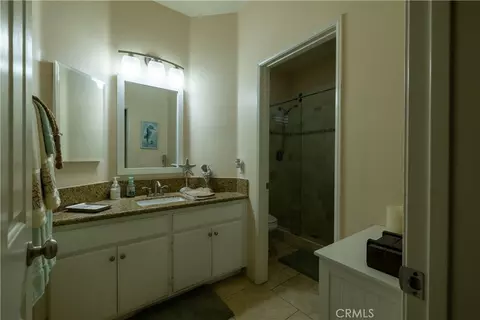 Bath - 2343 Willowbrook Ln, Perris, CA 92571 photo 1 of 1
