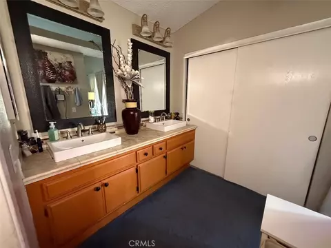 Bath - 1705 Edgefield, Perris, CA 92571 photo 4 of 5