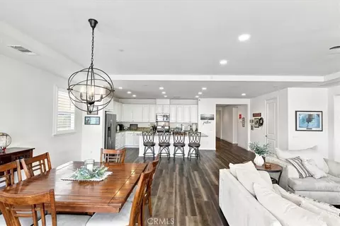 Dining - 33563 Sunbonnet Ct, Wildomar, CA 92595 photo 3 of 3