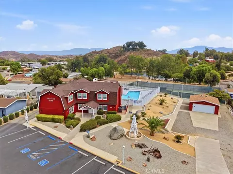 View/Area - 33563 Sunbonnet Ct, Wildomar, CA 92595 photo 5 of 12