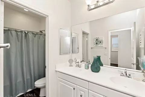 Bath - 33563 Sunbonnet Ct, Wildomar, CA 92595 photo 5 of 5