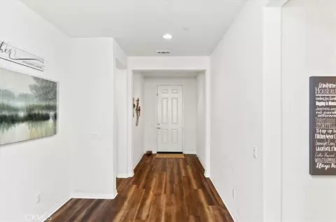 Entry Way - 33563 Sunbonnet Ct, Wildomar, CA 92595 photo 1 of 1