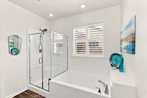 Bath - 33563 Sunbonnet Ct, Wildomar, CA 92595 photo 3 of 5