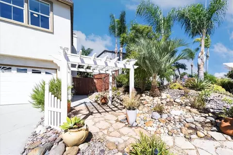 Exterior - 5162 Cobalt W, Oceanside, CA 92057 photo 14 of 17