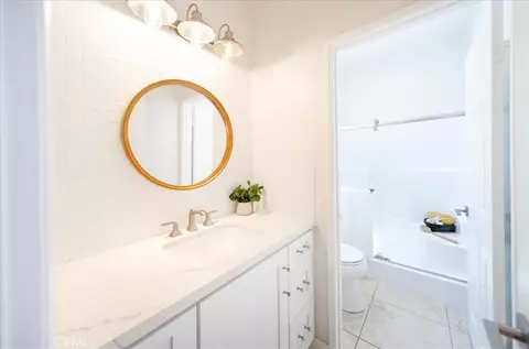 Bath - 5162 Cobalt W, Oceanside, CA 92057 photo 2 of 7
