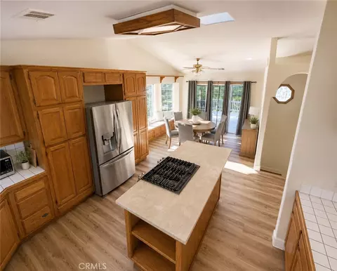 Kitchen - 24645 Bernard, Crestline, CA 92325 photo 3 of 3