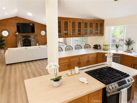 Kitchen - 24645 Bernard, Crestline, CA 92325 photo 2 of 3