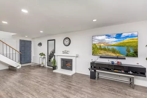Living - 754 De La Luz, Perris, CA 92571 photo 2 of 3