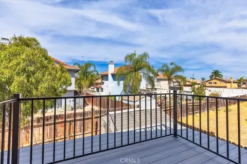 Exterior - 754 De La Luz, Perris, CA 92571 photo 5 of 7