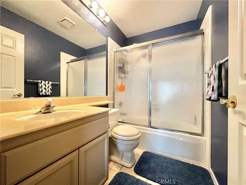 Bath - 42079 Humber Dr, Temecula, CA 92591 photo 3 of 3