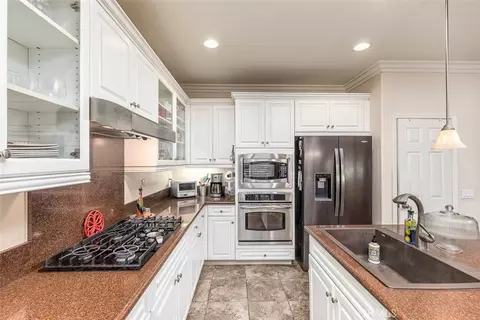 Kitchen - 44804 Mumm, Temecula, CA 92592 photo 3 of 3