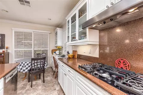 Kitchen - 44804 Mumm, Temecula, CA 92592 photo 2 of 3