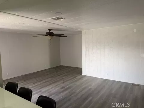 Living - 25007 Howard Dr, Hemet, CA 92544 photo 1 of 2