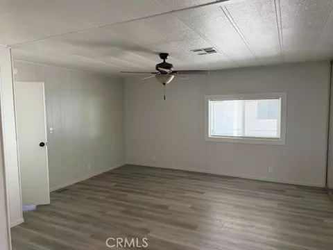 Living - 25007 Howard Dr, Hemet, CA 92544 photo 2 of 2