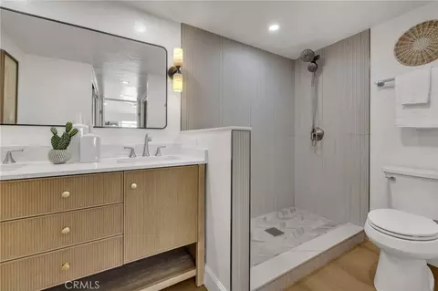 Bath - 1816 Wilton, Encinitas, CA 92024 photo 1 of 3