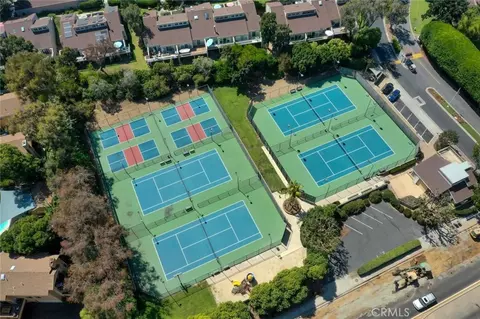 View/Area - 1816 Wilton, Encinitas, CA 92024 photo 3 of 6