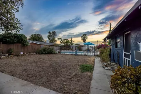 Exterior - 1353 E Turquoise Ave, Mentone, CA 92359 photo 3 of 5