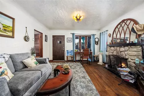 Living - 1353 E Turquoise Ave, Mentone, CA 92359 photo 2 of 3