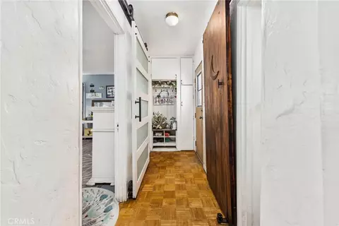 Entry Way - 1353 E Turquoise Ave, Mentone, CA 92359 photo 2 of 2
