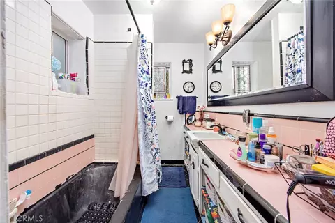 Bath - 1353 E Turquoise Ave, Mentone, CA 92359 photo 1 of 1