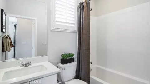 Bath - 2660 E Lincoln Paseo, Ontario, CA 91762 photo 1 of 3