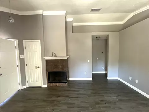 Living - 39768 Oak Clf, Temecula, CA 92591 photo 2 of 4