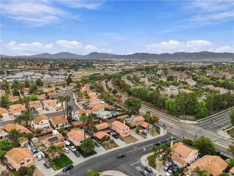 View/Area - 39768 Oak Clf, Temecula, CA 92591 photo 3 of 3