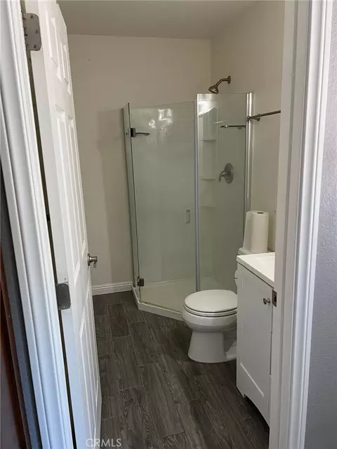 Bath - 39768 Oak Clf, Temecula, CA 92591 photo 4 of 4