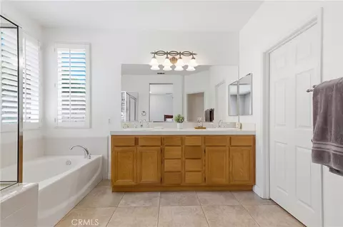 Bath - 4210 Havenridge Dr, Corona, CA 92883 photo 1 of 5