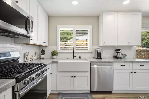 Kitchen - 1577 Olive Hills Ave, El Cajon, CA 92021 photo 5 of 5