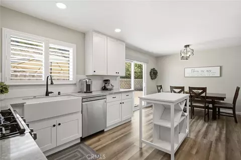 Kitchen - 1577 Olive Hills Ave, El Cajon, CA 92021 photo 4 of 5