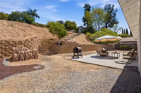 Exterior - 1577 Olive Hills Ave, El Cajon, CA 92021 photo 4 of 11