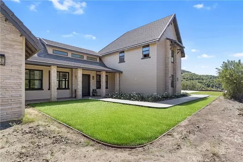 Exterior - 43843 Mountain Run Cir, Temecula, CA 92590 photo 4 of 9