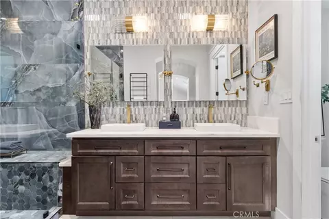 Bath - 43843 Mountain Run Cir, Temecula, CA 92590 photo 1 of 8