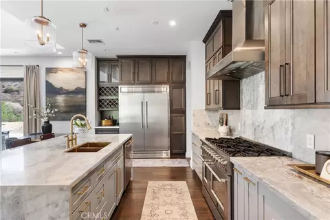 Kitchen - 43843 Mountain Run Cir, Temecula, CA 92590 photo 6 of 6