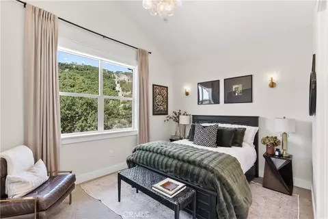 Bedroom - 43843 Mountain Run Cir, Temecula, CA 92590 photo 6 of 6