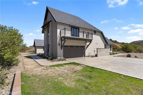 Exterior - 43843 Mountain Run Cir, Temecula, CA 92590 photo 7 of 9
