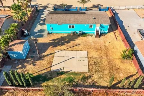 View/Area - 32812 Almond Tree, Wildomar, CA 92595 photo 4 of 6