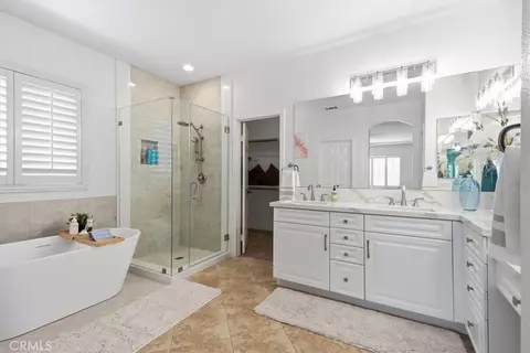 Bath - 33849 Pegase Ct, Temecula, CA 92592 photo 1 of 4