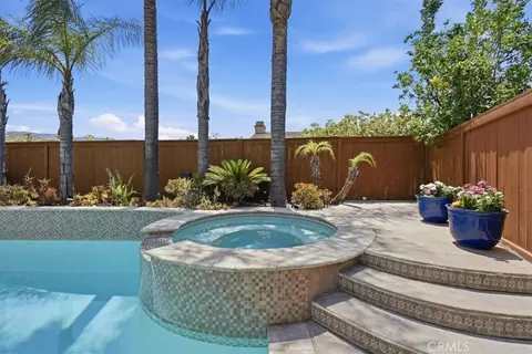 Exterior - 33849 Pegase Ct, Temecula, CA 92592 photo 3 of 8