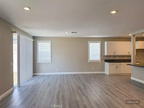 Living - 30084 Cascade Range, Menifee, CA 92585 photo 3 of 4
