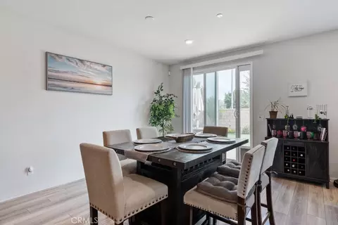 Dining - 29357 Lanesbridge, Menifee, CA 92584 photo 2 of 3