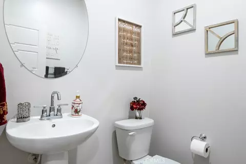 Bath - 29357 Lanesbridge, Menifee, CA 92584 photo 1 of 2