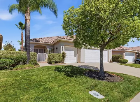 40465 Via Camposeco, Murrieta, CA 92562