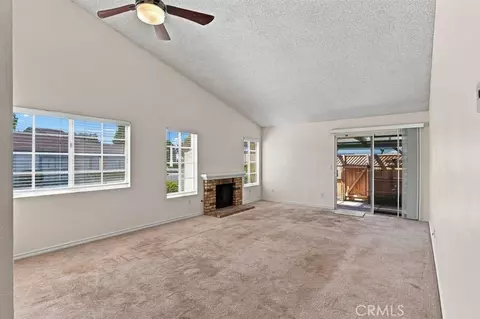 Living - 2412 Turnbridge Gln, Escondido, CA 92027 photo 1 of 3